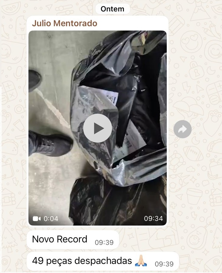 Print do WhatsApp do Julio — 49 peças despachadas